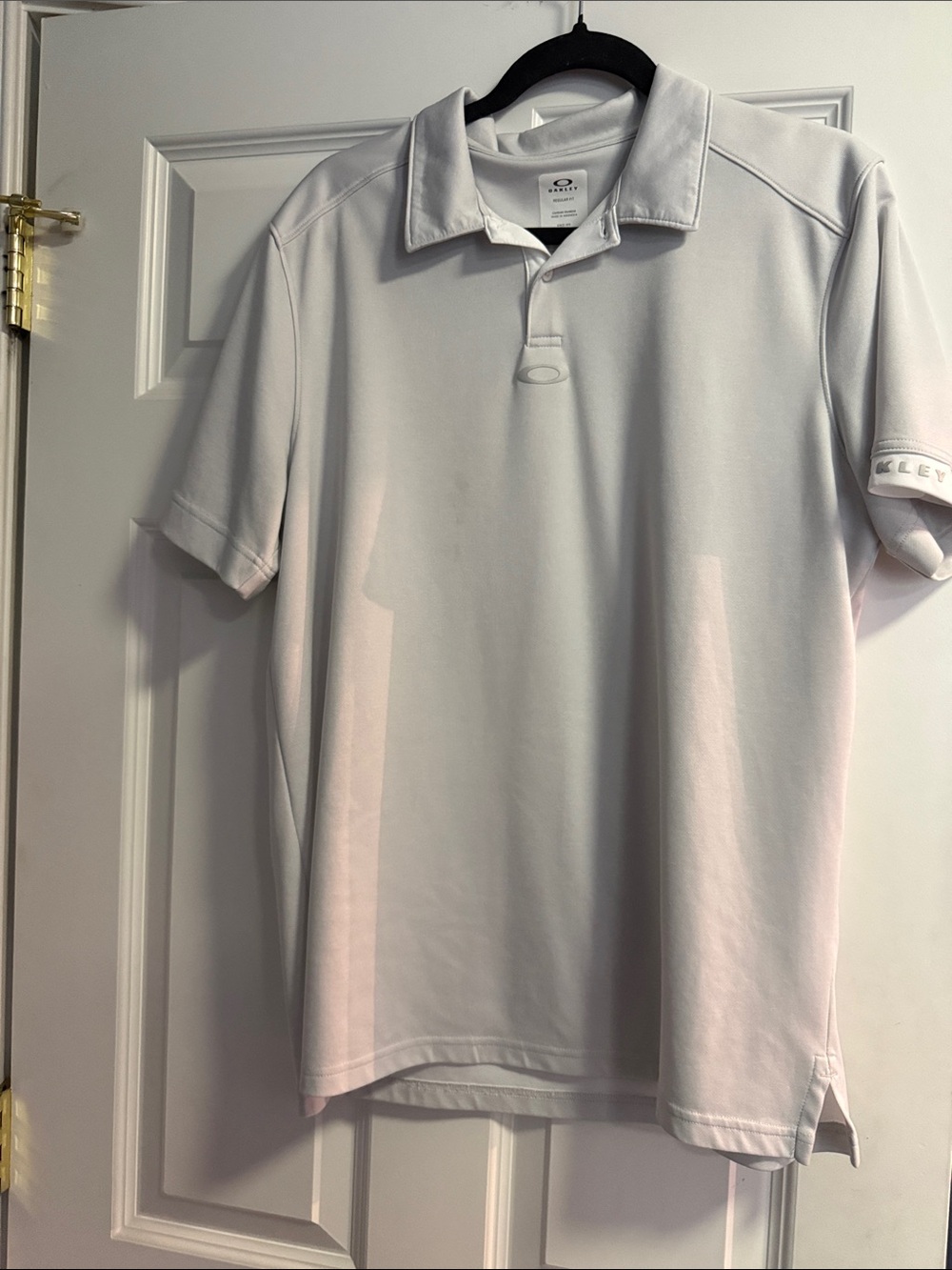 Oakley Men’s Pale Gray Performance Polo